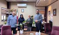 تقدیر از خدمات پرستار بازنشسته بیمارستان